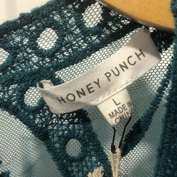 Honey punch: teal lace dress - Picture 5 of 5